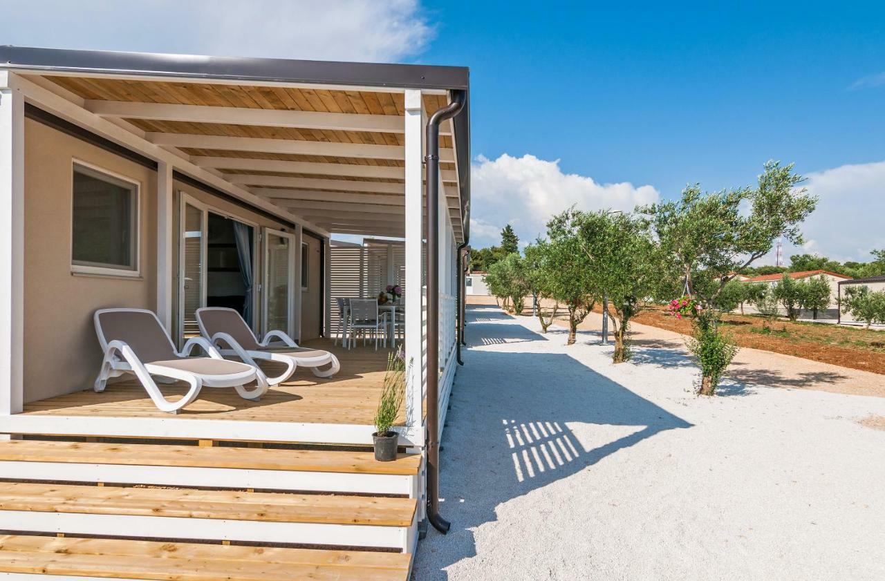 Camp San Antonio Hotel Biograd Na Moru Buitenkant foto