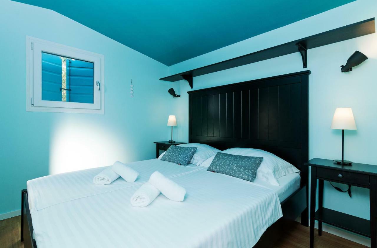 Camp San Antonio Hotel Biograd Na Moru Buitenkant foto